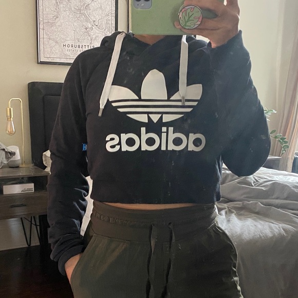 [SOLD] Adidas Logo Crop Black Hoodie (size xs) - Picture 4 of 5